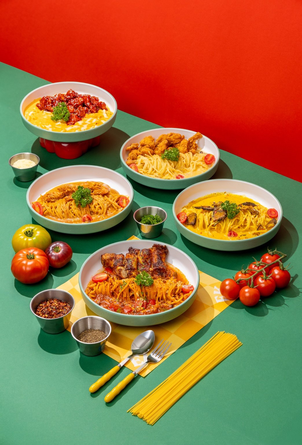 Experiment Kitchen sharing food